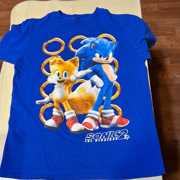Sonic the hedgehog T-shirt - Picture 1 of 3